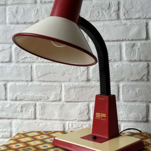 出售 昭和時期 vintage SANYO 三洋座枱燈一箋，100%正常，整體九成新，款式經典，有...