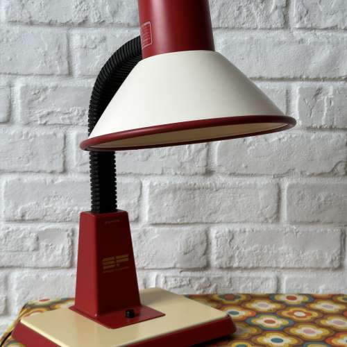 出售 昭和時期 vintage SANYO 三洋座枱燈一箋，100%正常，整體九成新，款式經典，有...