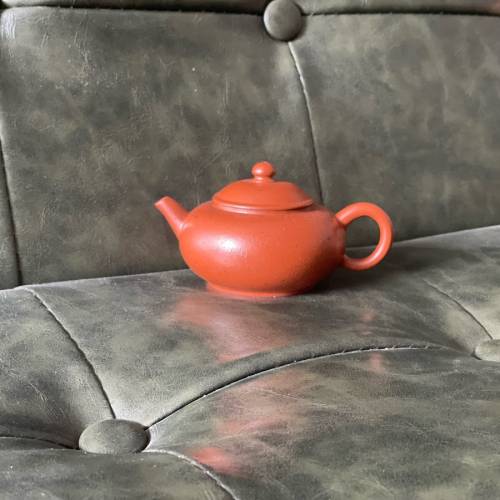 潮汕調砂雞蛋黃朱泥壺