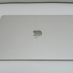Macbook air m2 15-inch 256gb 星光色