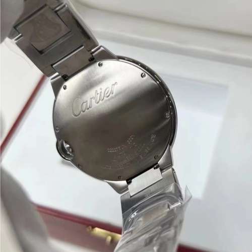 全新圓錶盤腕錶AG60