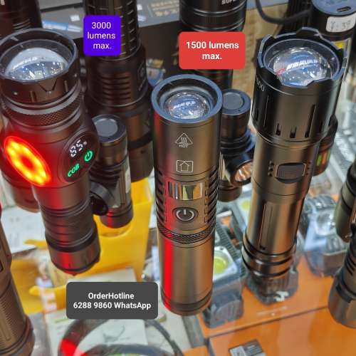 強光電筒工作燈3000流明. Flashlight 🔦 Torch. Rechargeable via USB-C