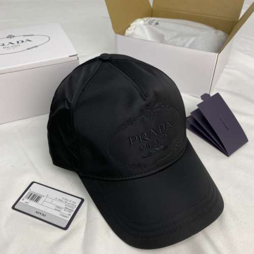 PRADA普拉达 花标logo 鸭舌帽 女款 黑色