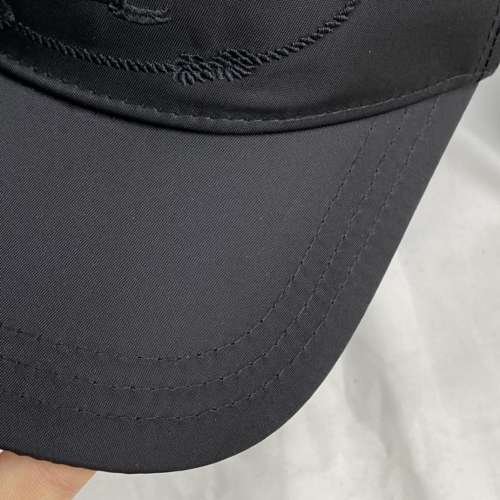 PRADA普拉达 花标logo 鸭舌帽 女款 黑色