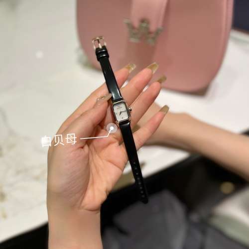 女士名牌手錶-最新阿瑪尼方形小錶盤手錶