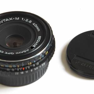 Pentax 40mm f2.8 SMC PENTAX-M  餅鏡