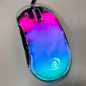 牧馬人遊戲滑鼠七彩透明水晶RGB燈效有線usb電腦筆電吧網咖CF