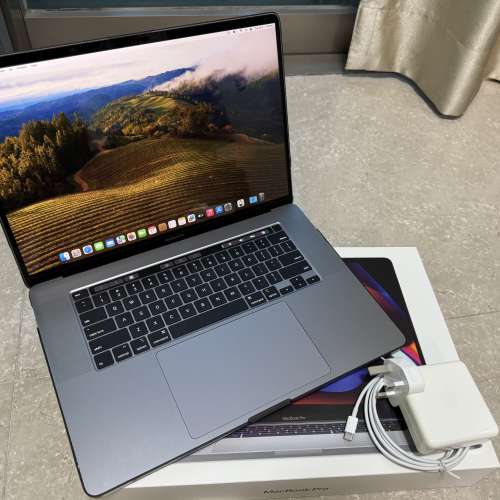 Macbook Pro 16 2019 i9 2.4Ghz / 32GB RAM / 1TB SSD/ Radeon Pro 5500M 8GB