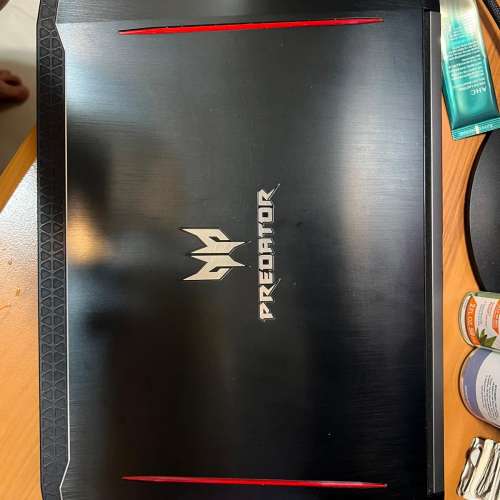 Acer Predator Helios 300 Intel 7700HQ / GTX1060 / 16GB ram 256GB SSD + 1TB HDD