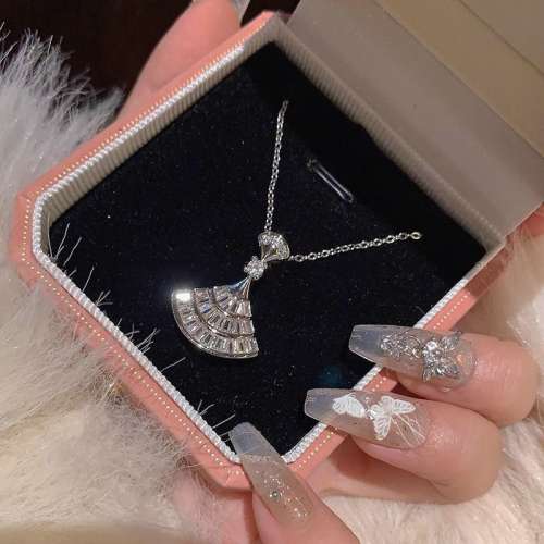 莫桑鑽小裙子設計項鍊