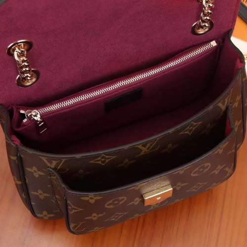 路易LV斜挎女包