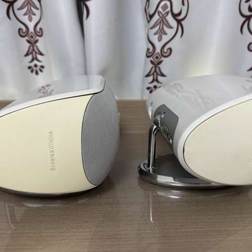 80%新 BOWERS & WILKINS B&W M-1 Satellite Speaker衛星喇叭(白色) (一對)