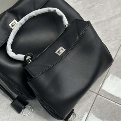 巴黎世家 rodeo 黑色銀五金 燙金刻字logo