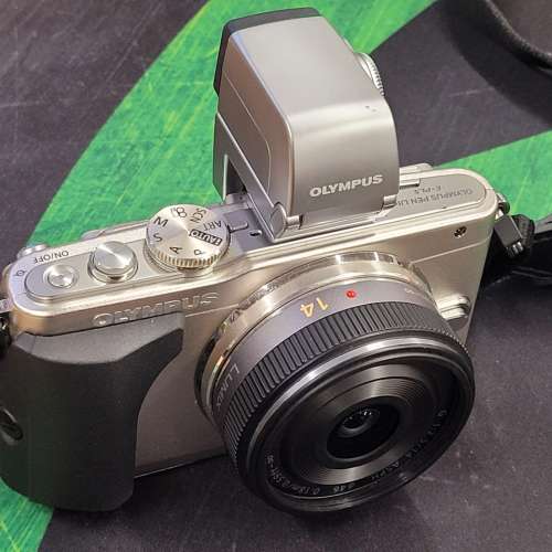 Olympus PEN Lite E-PL5 連鏡頭及取景器