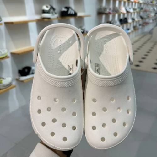 韓國🇰🇷熱賣款 crocs 雲朵