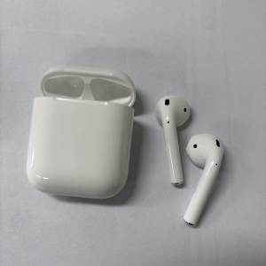 Apple AirPods第二代配充電盒真無線藍牙耳機