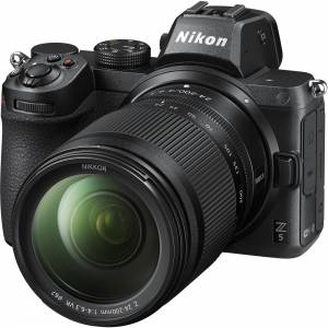 Nikon Z5 連NIKKOR Z 24-200mm f/4-6.3 VR or 24-120mm f/4