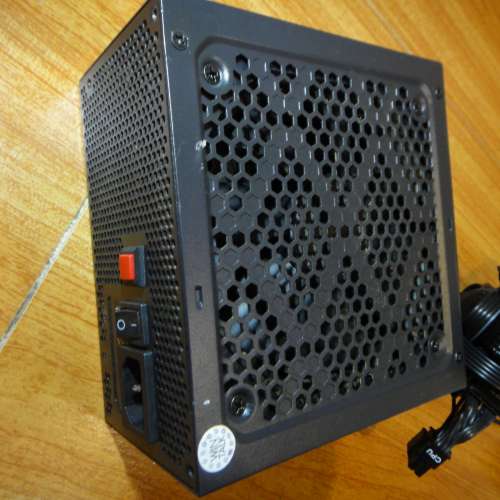 首席玩家 - 1stPlayer ARMOUR 650W 80 PLUS 金牌 火牛 110~250V Full Range 電源供應...