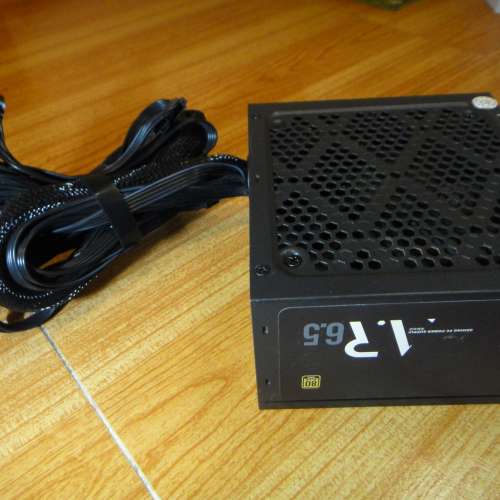 首席玩家 - 1stPlayer ARMOUR 650W 80 PLUS 金牌 火牛 110~250V Full Range 電源供應...