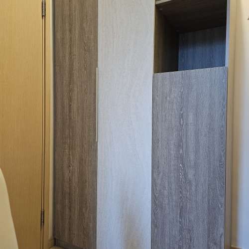 實惠三掩門兩空格衣櫃