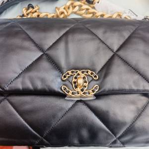 Chanel 19 bag 26cm black