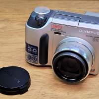 Olympus C-720 Ultra Zoom + 16Mb SmartMedia Card