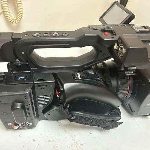 Panasonic松下AG-UX180專業級4K攝錄機