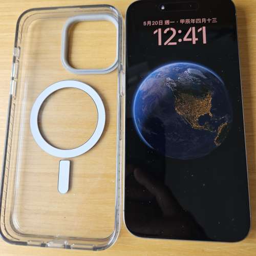 iPhone 15 Pro Max 256GB 原色 行貨保至明年4月  機身極靚零花痕 連2機套 [不議價]