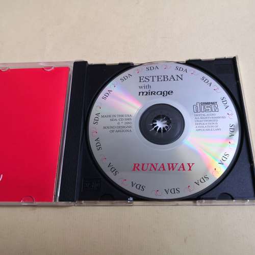ESTEBAN WITH MIRAGE / RUN A WAY 美版