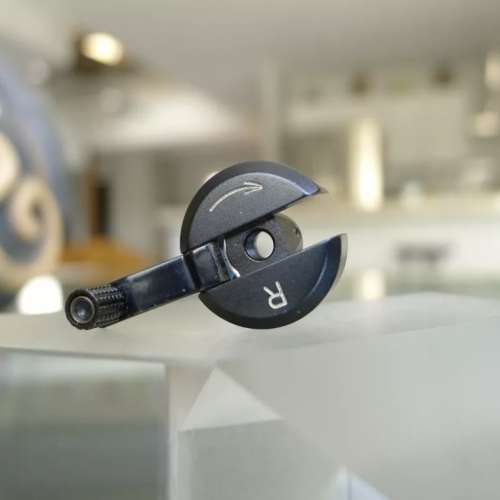 Leica M4 black paint rewind knob . Original black paint.