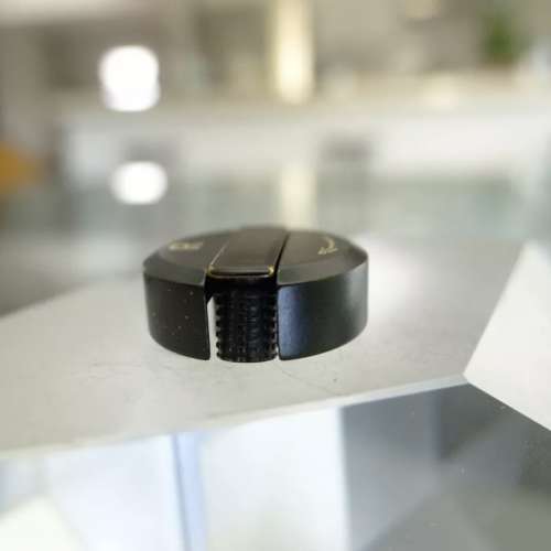 Leica M4 black paint rewind knob . Original black paint.