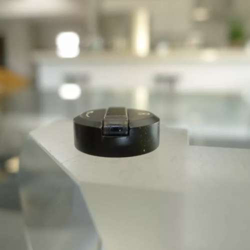 Leica M4 black paint rewind knob . Original black paint.