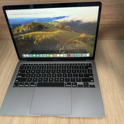 macbook air 2020 13” i5 256GB