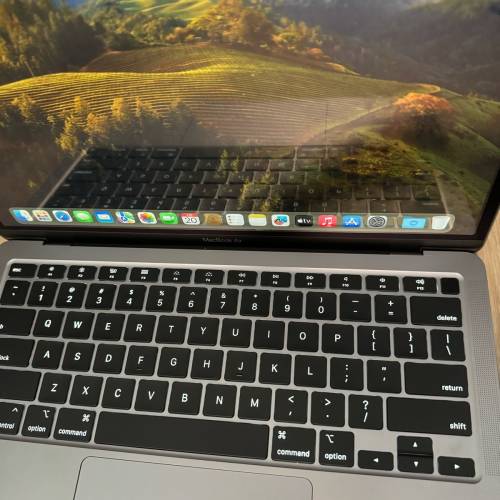 macbook air 2020 13” i5 256GB