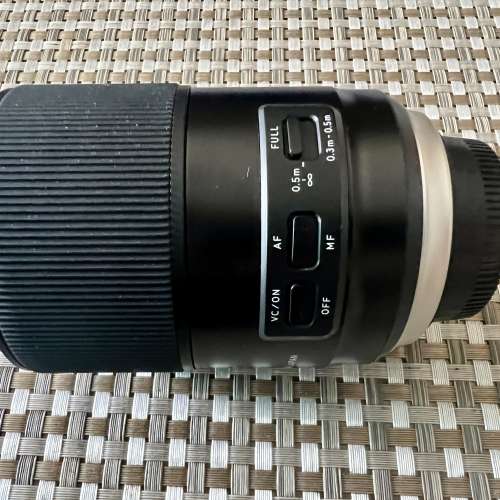 Tamron SP 90mm F/2.8 Di Marco 1:1 VC USD