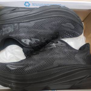 全新 HOKA CLIFTON 9 健康運動波鞋 Uk7.5 （黑色）