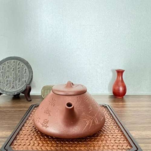 【子冶石瓢】原矿无酸洗老降坡泥紫砂壶 双刀刻绘 9孔出水