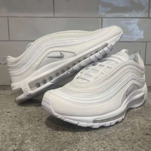 #14 Nike Air Max Sneakers