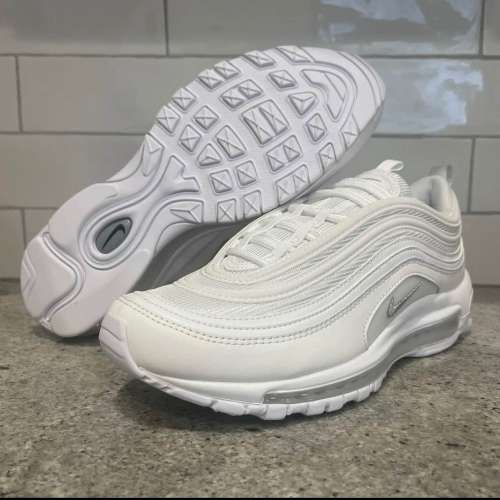 #14 Nike Air Max Sneakers