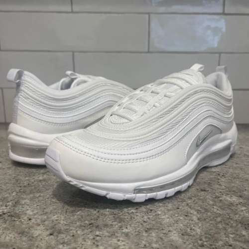 #14 Nike Air Max Sneakers