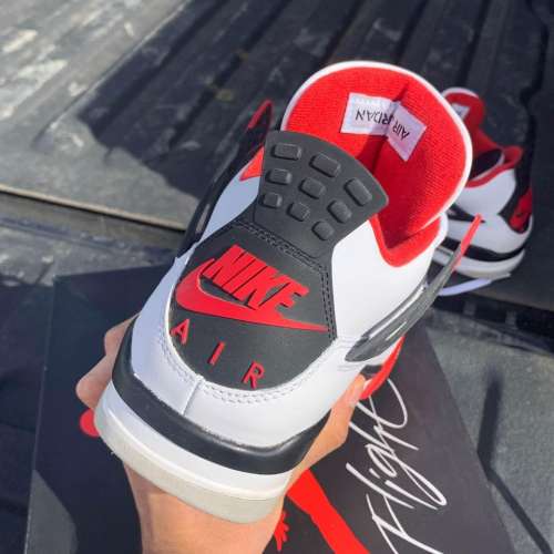 #16 Nike Air Jordan 4 Sneakers