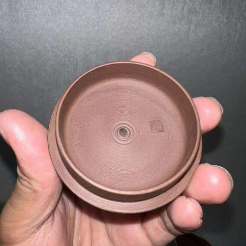 【扁鼓】黑星土泥料紫砂壶扁晨 内推孔出水，铜钱玉壁底