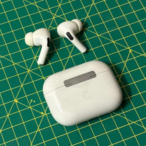 AirPods Pro 1代（lightning版）