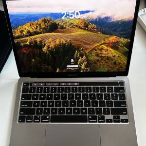 macbook pro 13” 2019  256GB