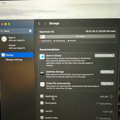 macbook pro 13” 2019  256GB