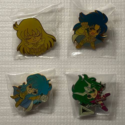 全新原厰Bandai日版中古希少Q版聖鬥士星矢Vol. 1 ,2金屬別針襟章扭蛋（價錢請參看內...