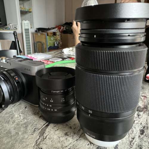行貨 富士 fujifilm x-e4 跟圖中三款鏡頭 Xf27mm xc50-230mm II