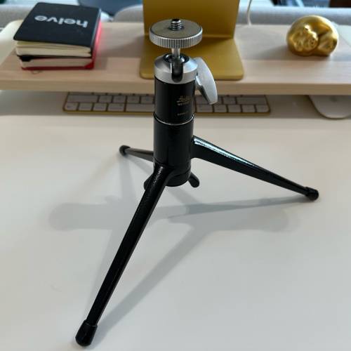 Leica Tripod