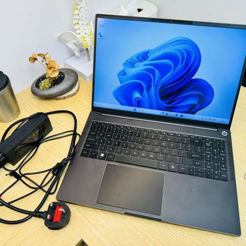 FIREBAT U6/R7-7735H/16"/2.5K/120Hz/16GB/512GB SSD/Laptop 手提電腦