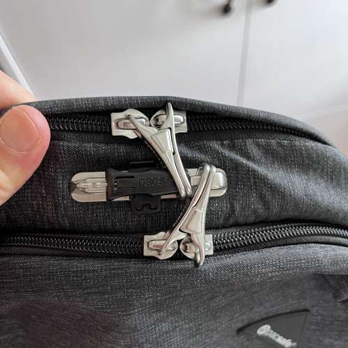 pacsafe vibe 25L backpack 60301